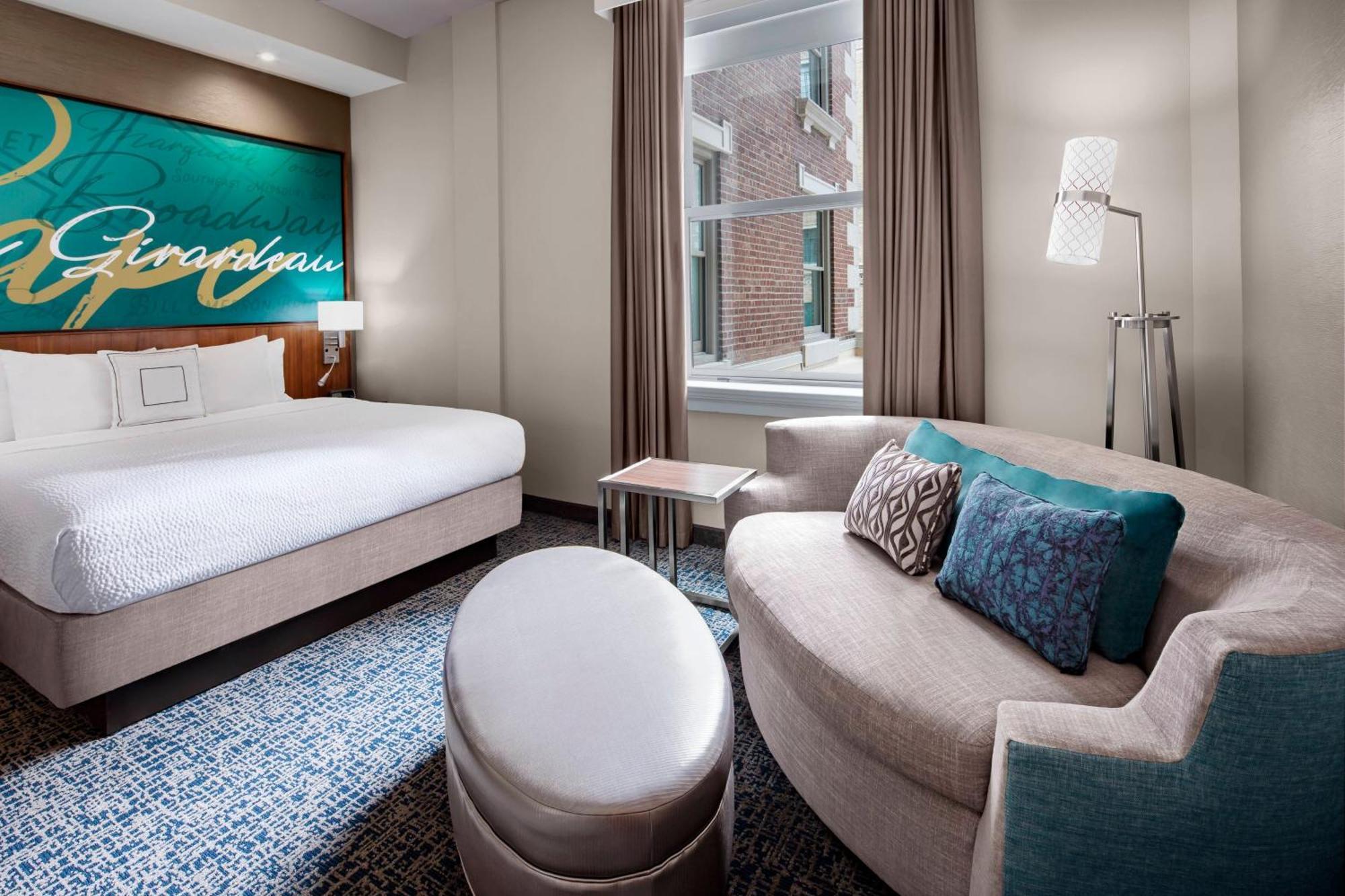 Courtyard By Marriott Downtown