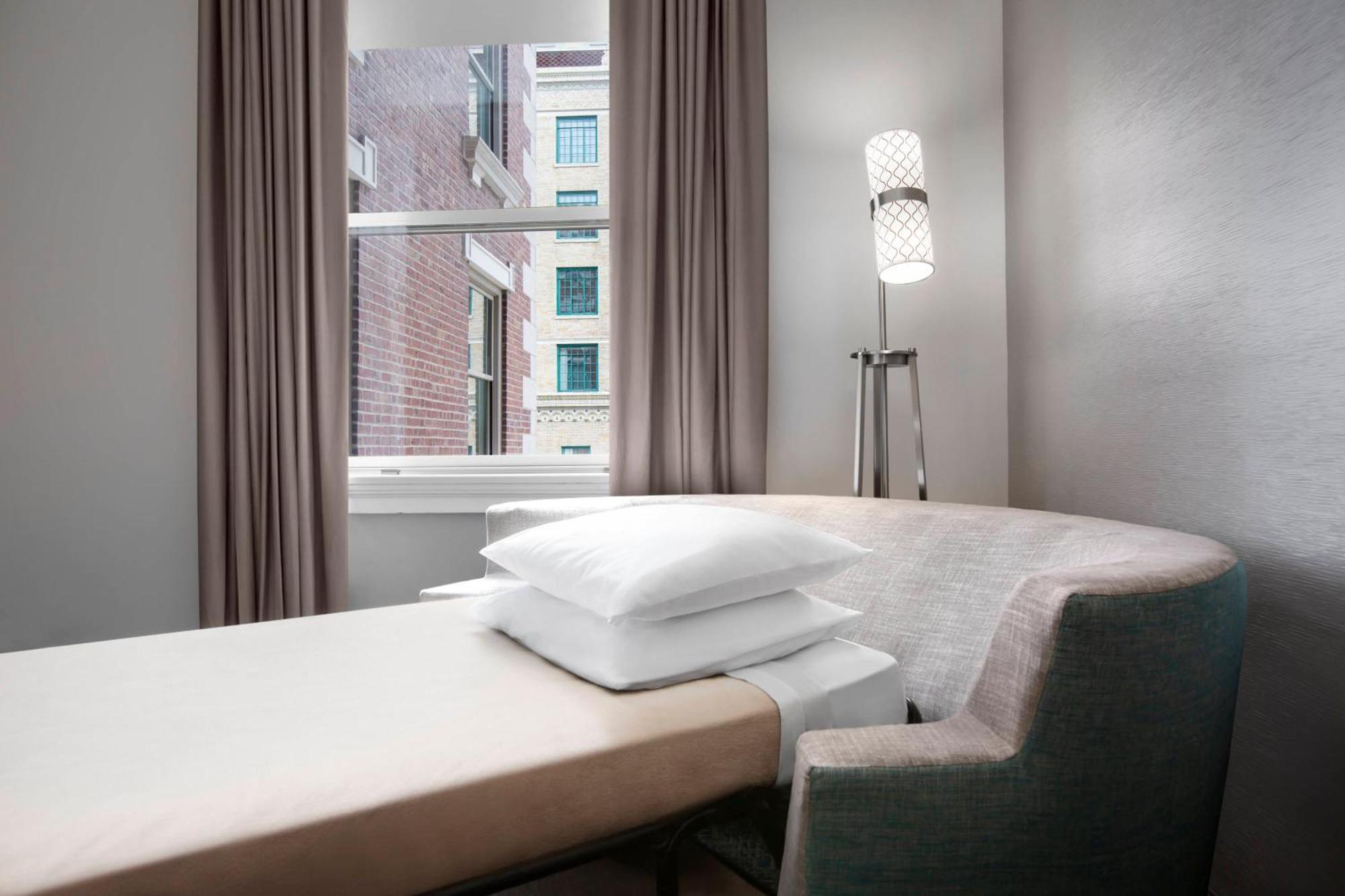 Hotel Courtyard By Marriott Downtown 3*